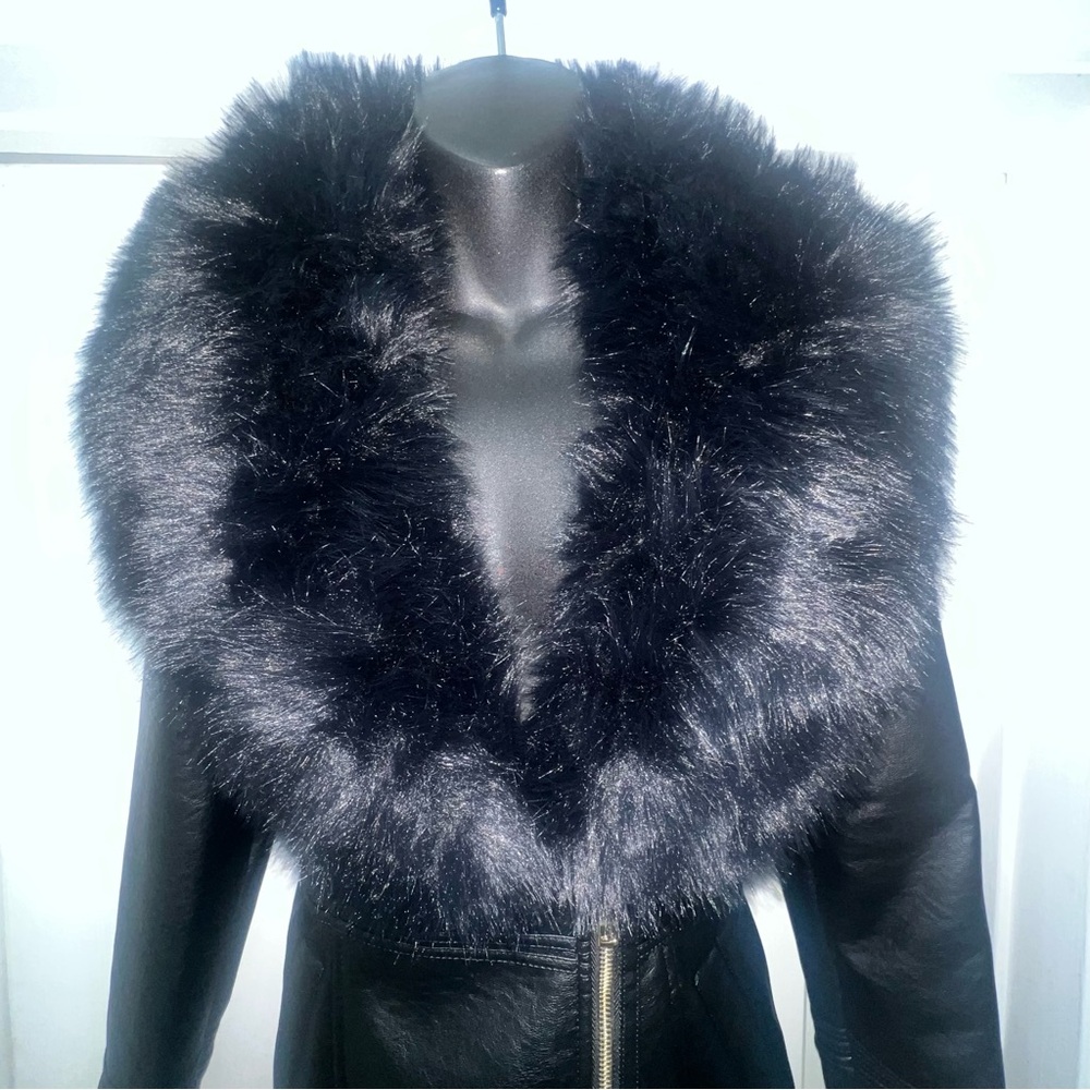 B.coature women's faux leather and fur jacket size medium M - Picture 2 of 8